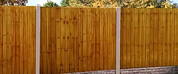 closeboard wooden fence-panels