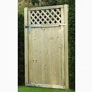 T&G Gate with Lattice Top